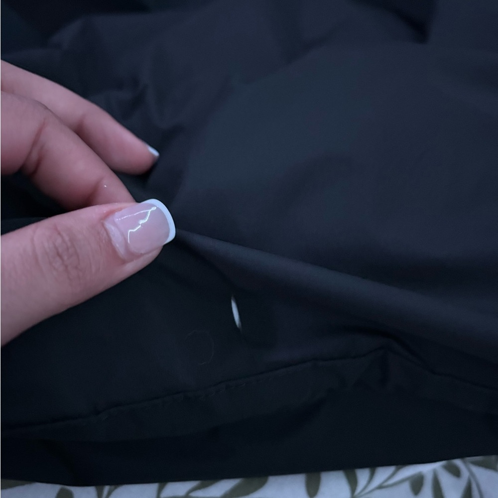 Aritzia Black Puffer Jacket - Picture 8 of 8